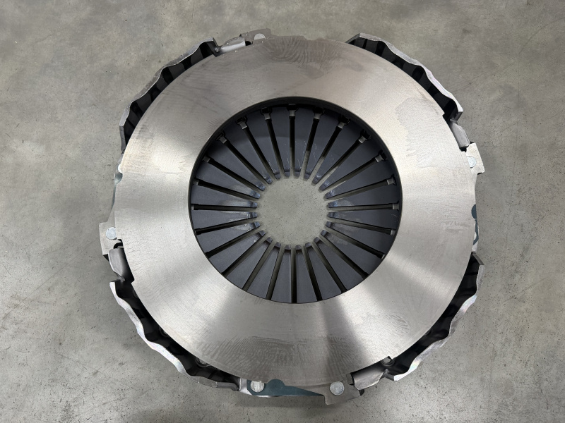 Диск нажимной сцепления КамАЗ 54901, 6595 (аналог 3484001444) KПП ZF12ТX Trаxоn 2620, 2625 / JPXM 3482001826 