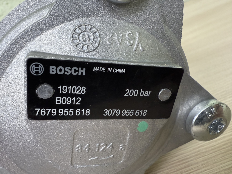 Насос ГУР ZF 200 bar дв.Cummins / Bosch 7679955618 